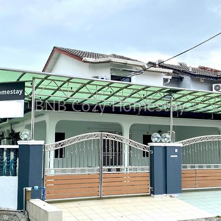 Bnb Cozy Homestay @ Bdr Country Homes Rawang Exterior photo